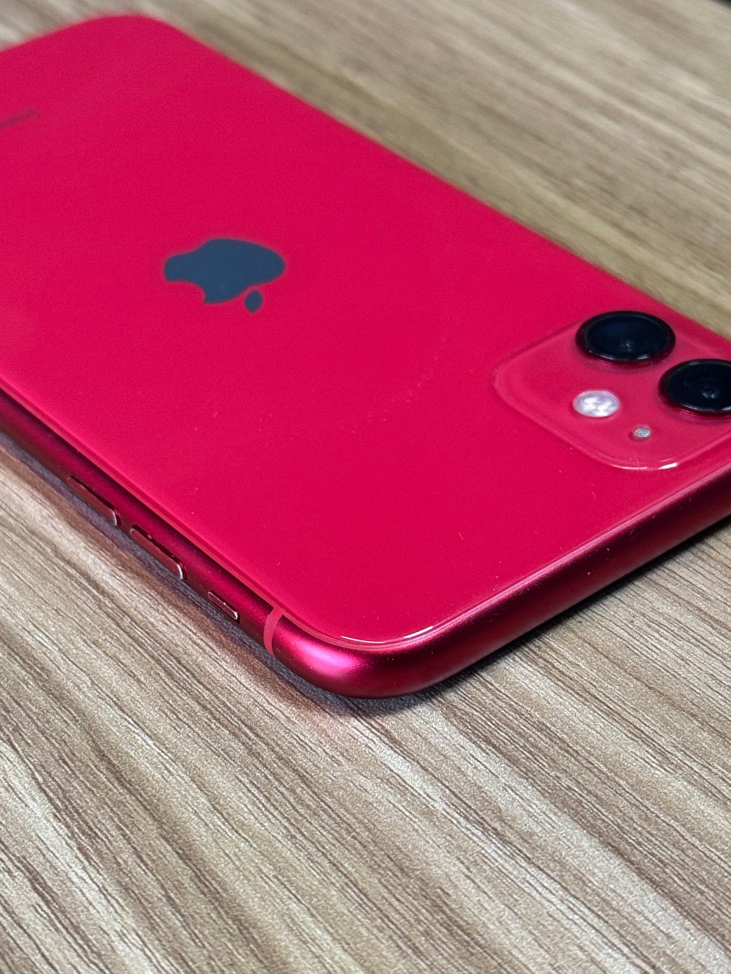 Pre-owned Apple iPhone 11 (64GB Red) - Good Condition